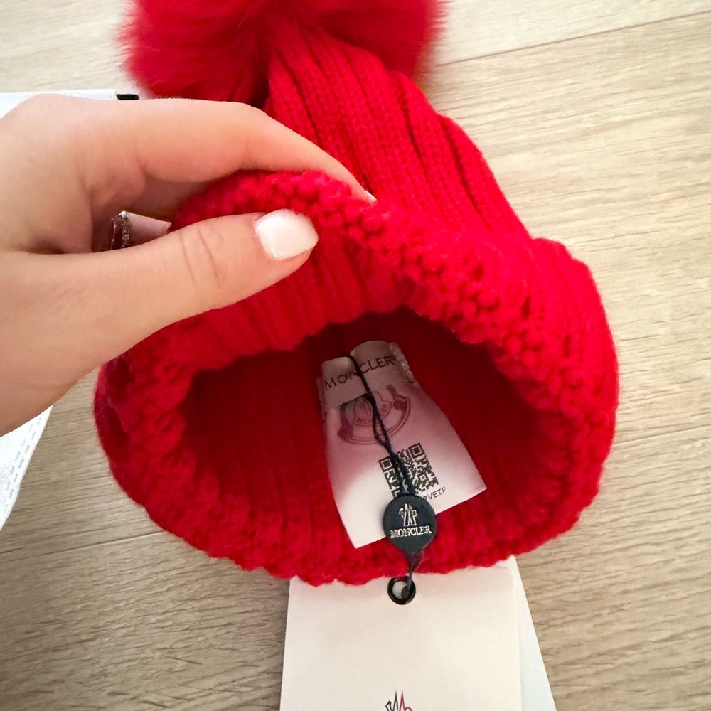 Red hat - Picture 2 of 4